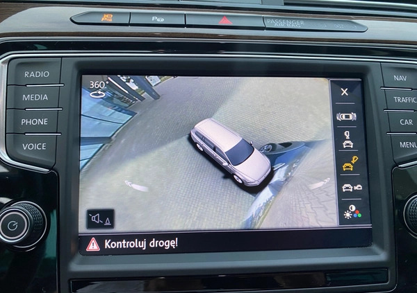Volkswagen Passat cena 82900 przebieg: 220000, rok produkcji 2016 z Gryfice małe 781